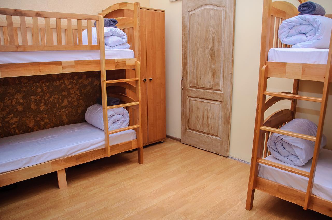 Golden Globus Hostel Київ Екстер'єр фото